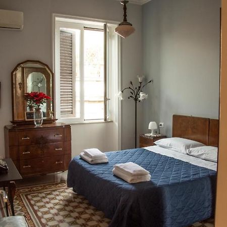 Battisti 18 Vintage Rooms Palermo Exteriör bild